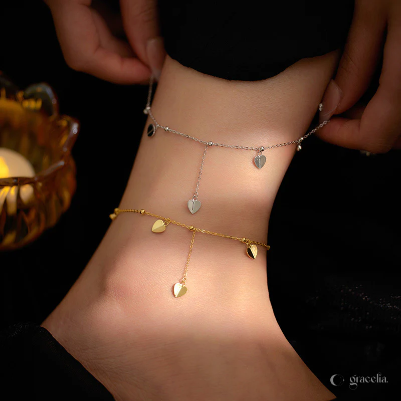 Delicate Amour Secret Anklet: Minimalist Charm with Maximum Impact